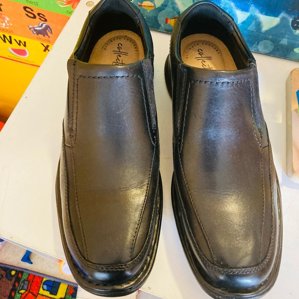 Men’s Clark’s slip ons dress shoes